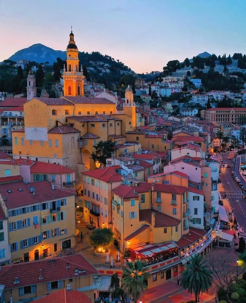 Apartment Winter Palace - Parking - Centre - Calme Menton