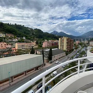 A Menton